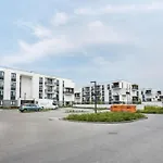 Golden Apartment Prestige With Parking In Warsaw Bemowo